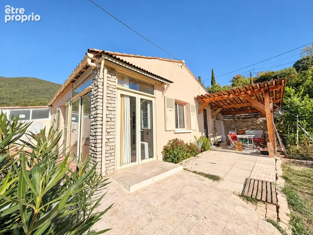 Charmante maison type trois pièces avec terrain de 396m2 à Seillans - photo 4