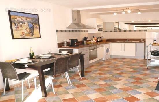 Maison à SAINT-CHINIAN