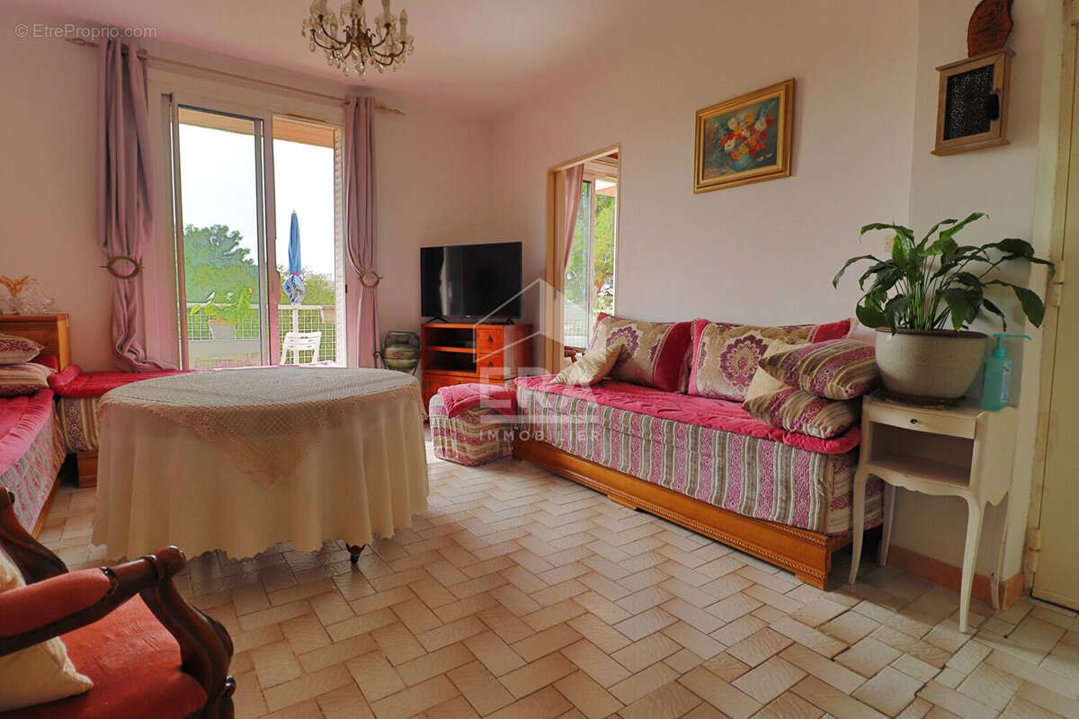 Appartement à MARSEILLE-10E