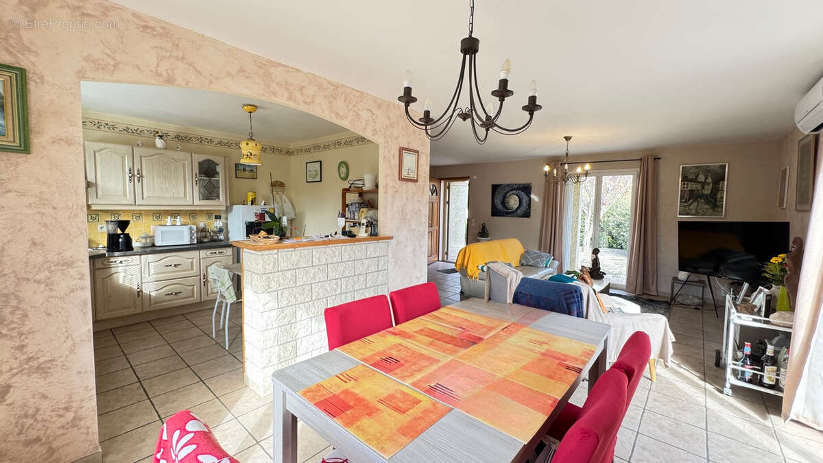 Maison à SAINT-HIPPOLYTE