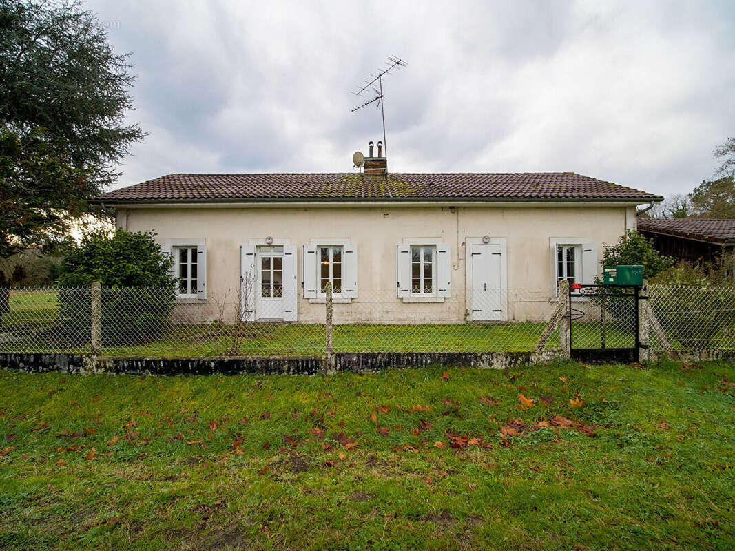 Maison à LABOUHEYRE