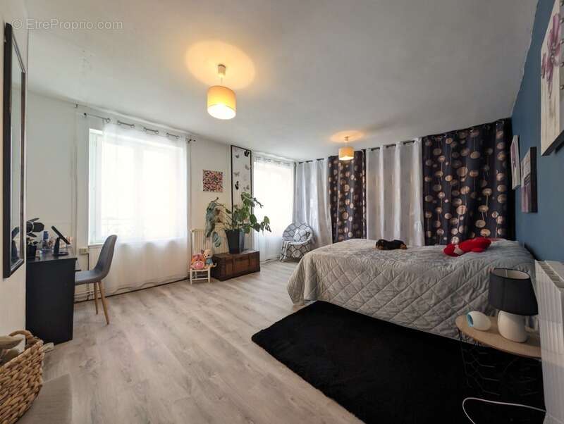 Maison à SAINT-GALMIER