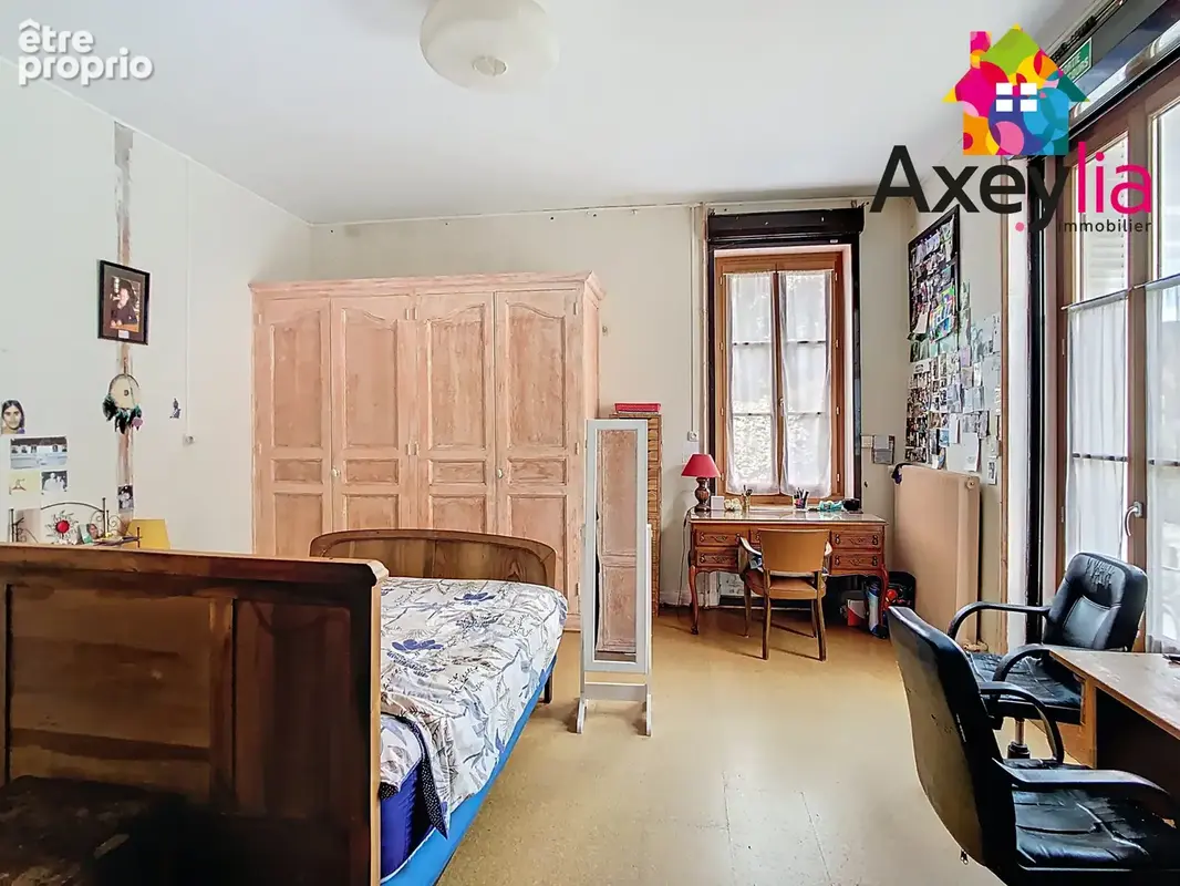 A vendre - st-alban-les-eaux - propriete avec maisons et apparts sur 6621 m2 terrain - photo 18