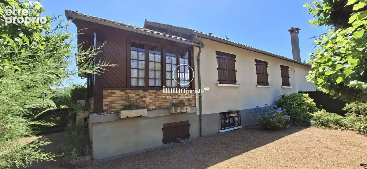 Maison 6 pièces 140 m² à vendre à Etagnac (16150) - photo 2