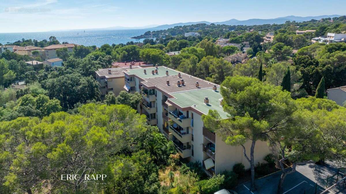 Photo 2 - Appartement à SAINT-RAPHAEL