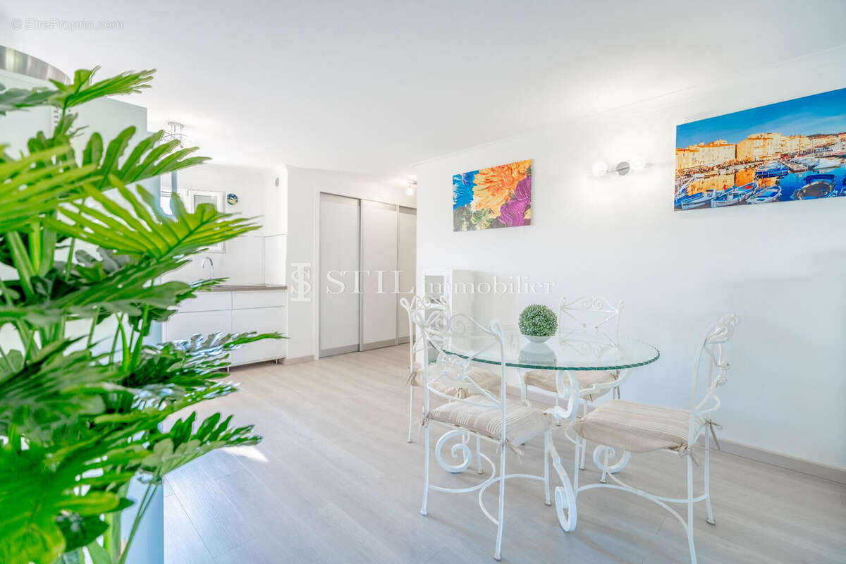 Appartement à FREJUS