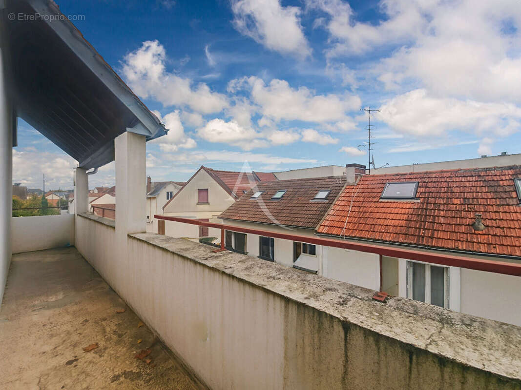 Appartement à LES MUREAUX