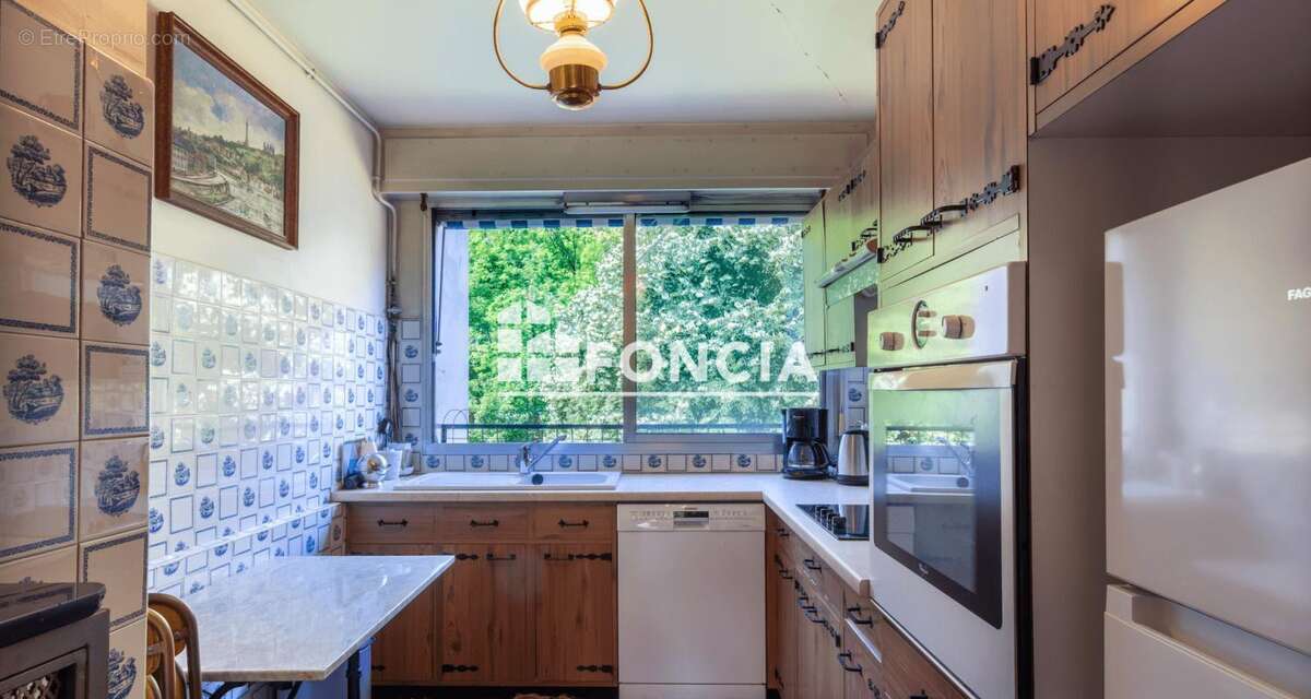 Appartement à LYON-9E