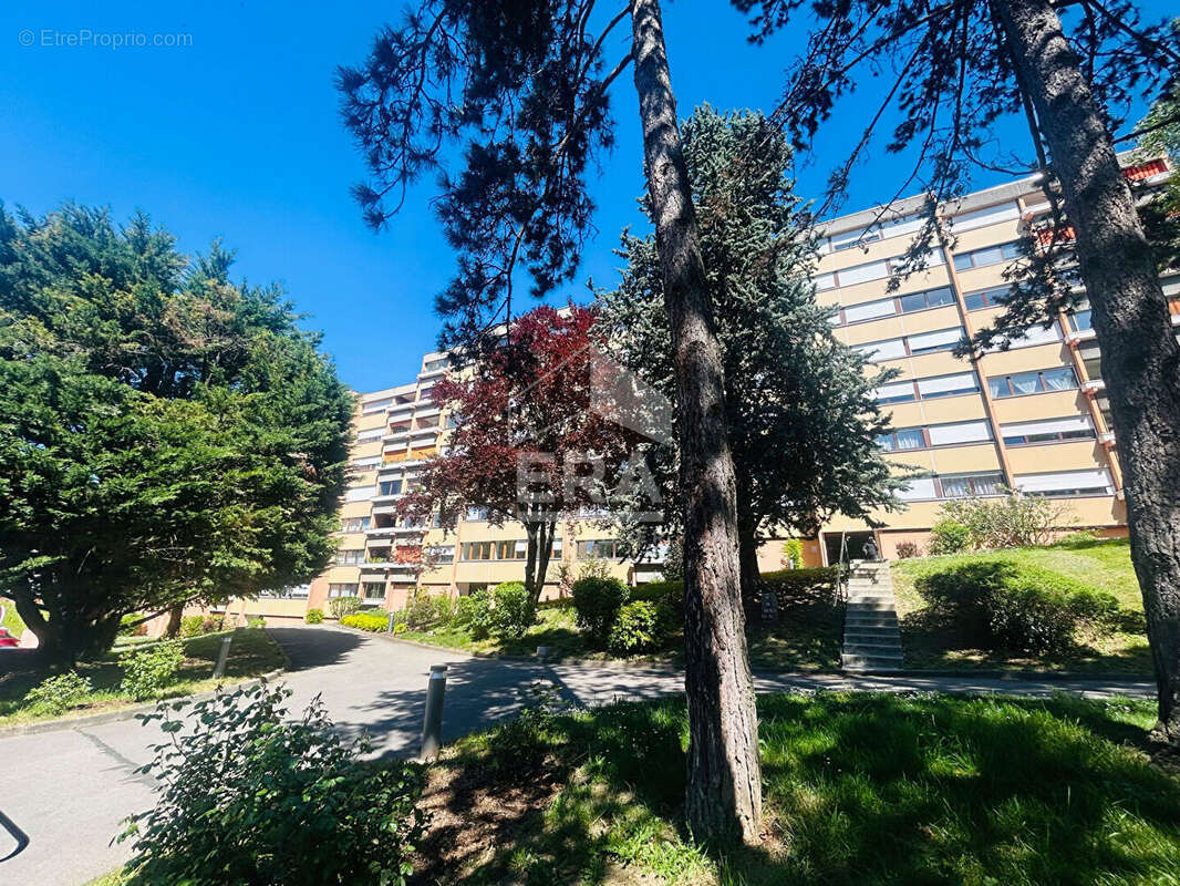 Appartement à VETRAZ-MONTHOUX