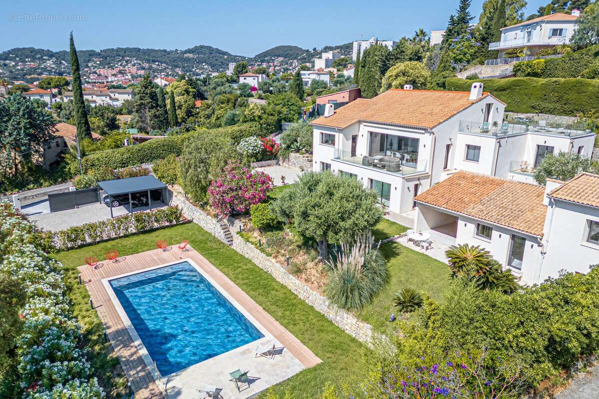 Brusquets / retenaou - maison renovee avec vue mer, dependances et piscine. - photo 29