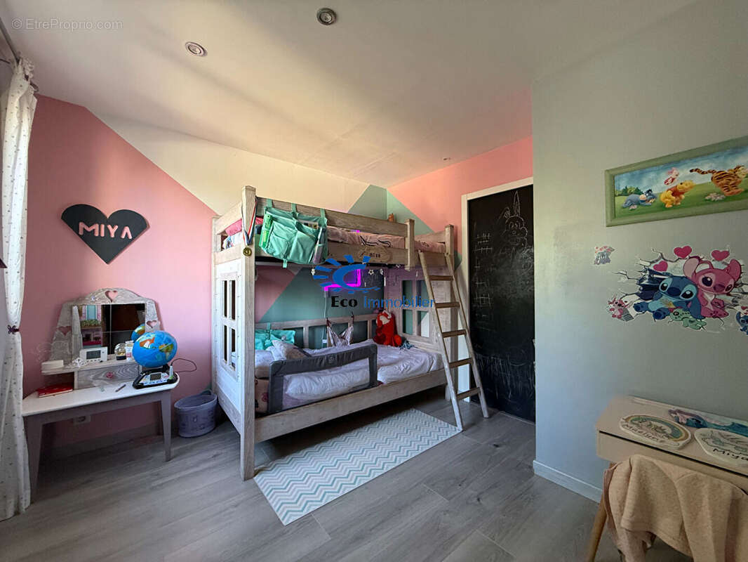 Maison à SAINT-ROGATIEN