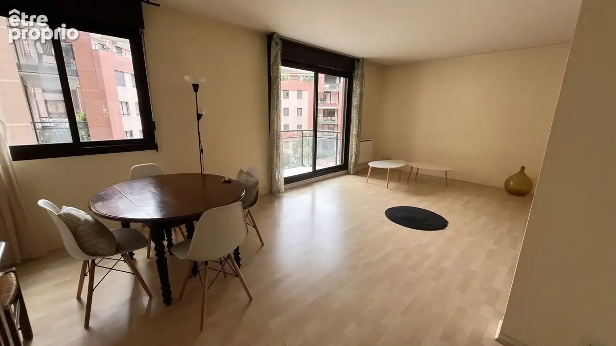 À vendre   t2/3 sh: 80m2  avec balcon, cave et garage individuel fermé  compans caffarelli - photo 16