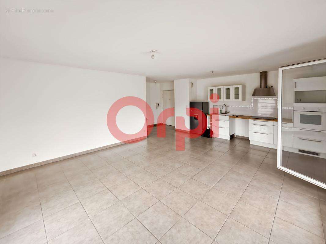 Appartement à MARSEILLE-9E