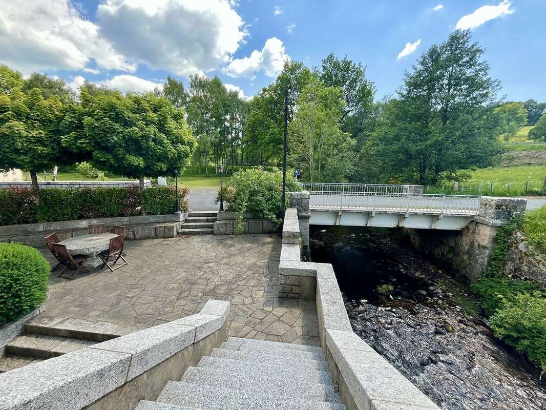 Maison à JABRUN