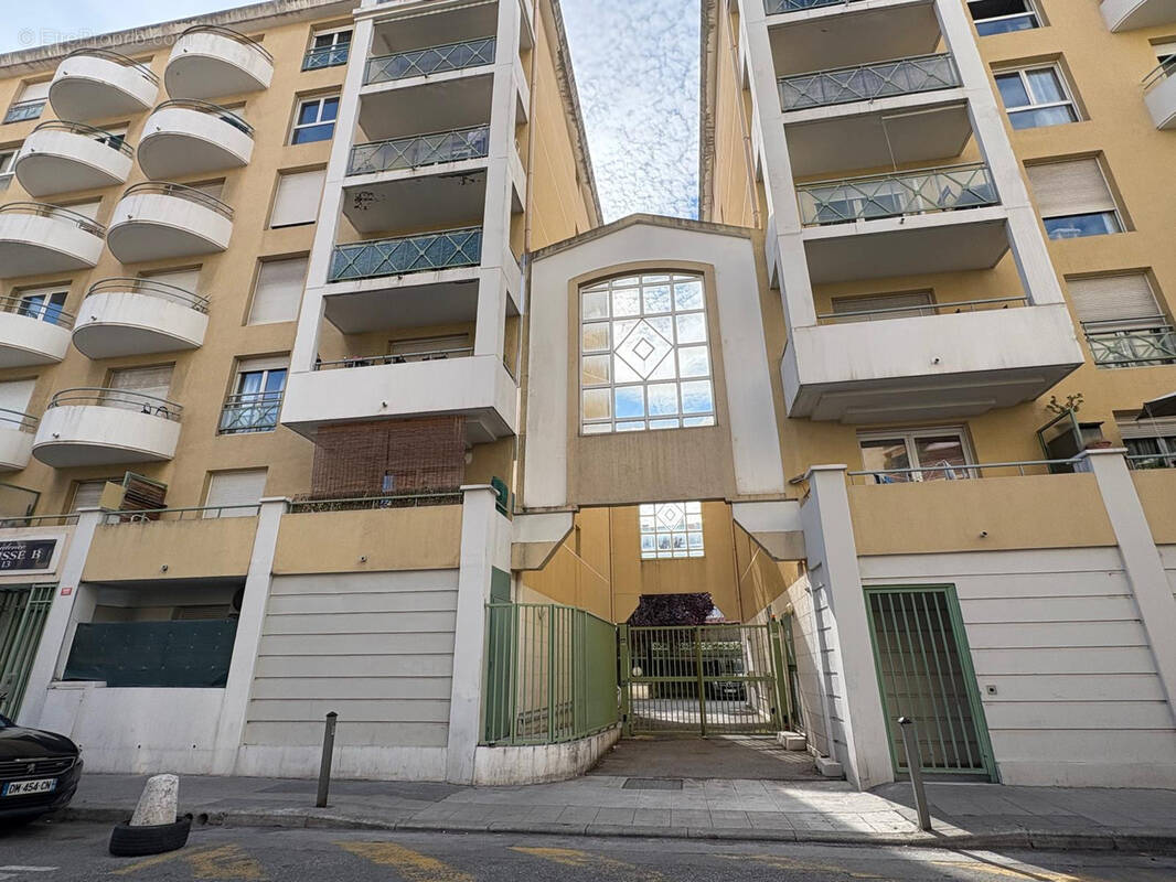 Parking à NICE