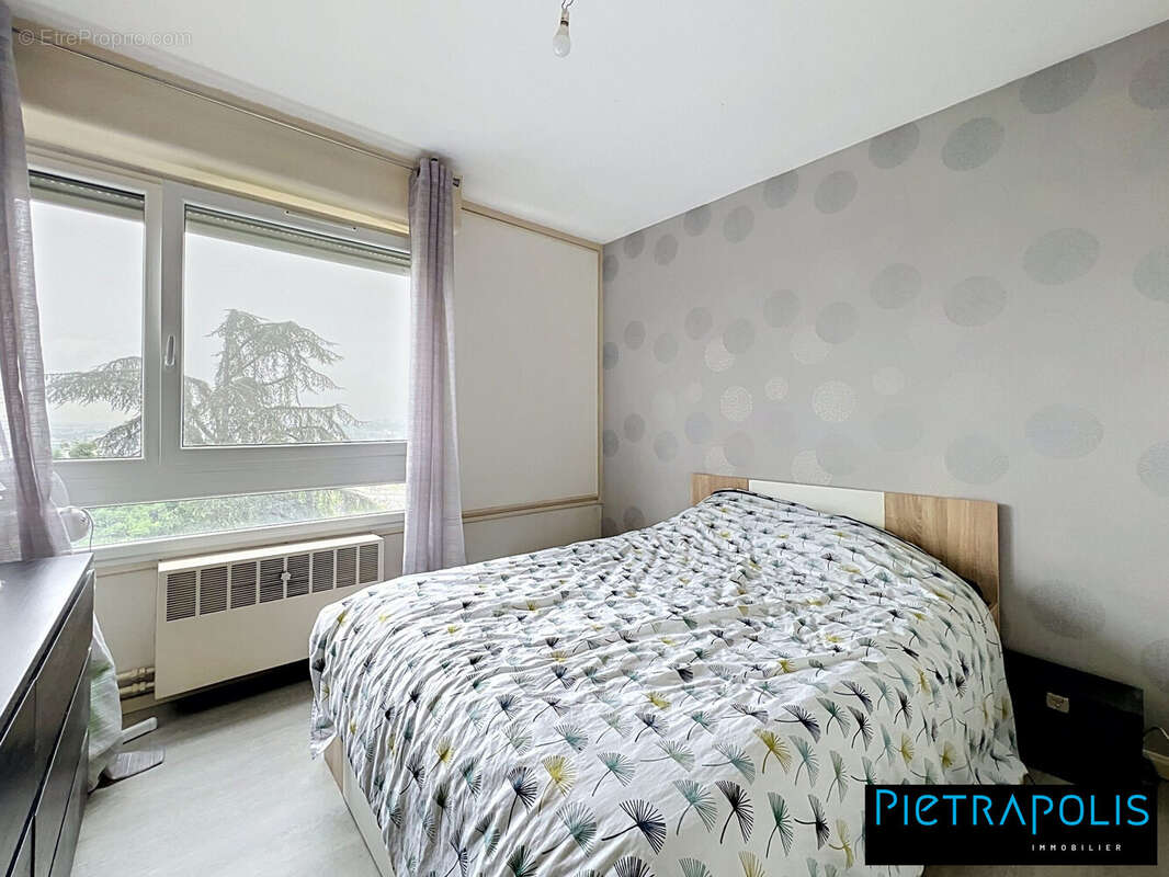Appartement 76 m² à Oullins  - photo 7