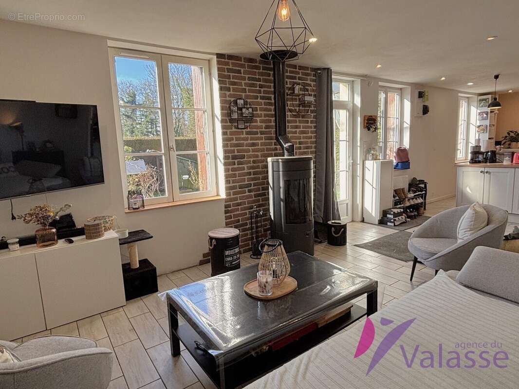 Maison à SAINT-ROMAIN-DE-COLBOSC