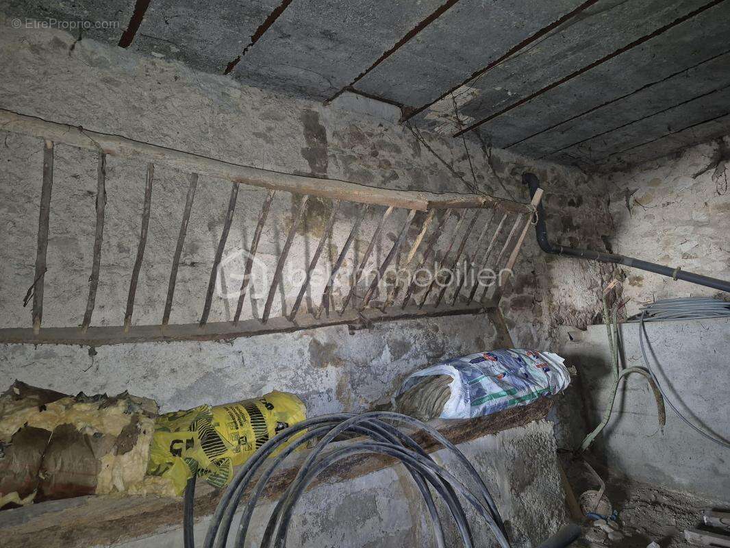 Maison à LACHAPELLE-SOUS-AUBENAS