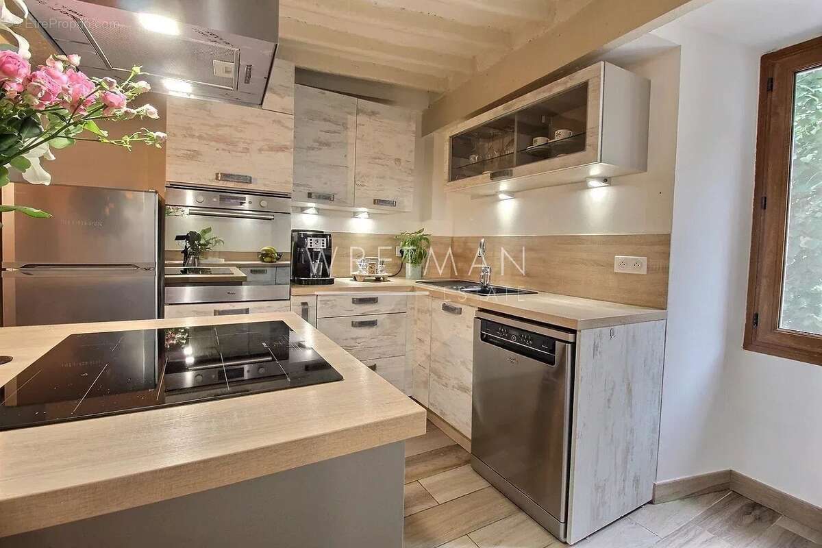 Appartement à VENCE