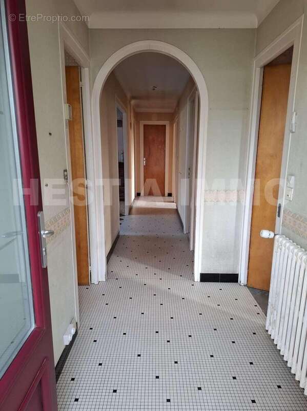 _copie-0_20251024_110225 - Maison à LA CHAPELLE-SUR-ERDRE