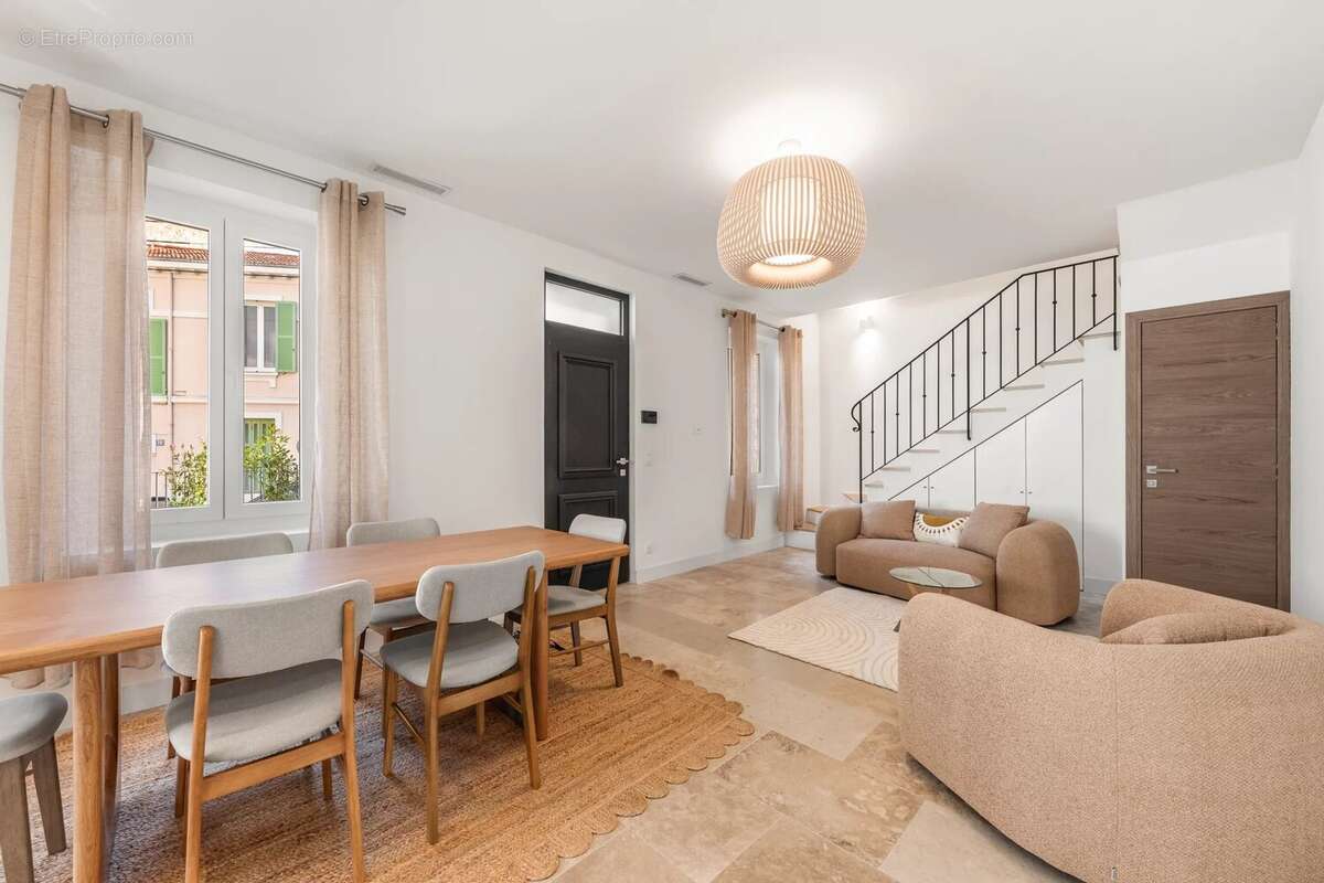 Cannes - proche palais – maison rénovée - studio indépendant - piscine - stationnements - photo 5