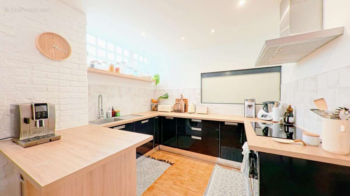 Maison à CHENNEVIERES-SUR-MARNE