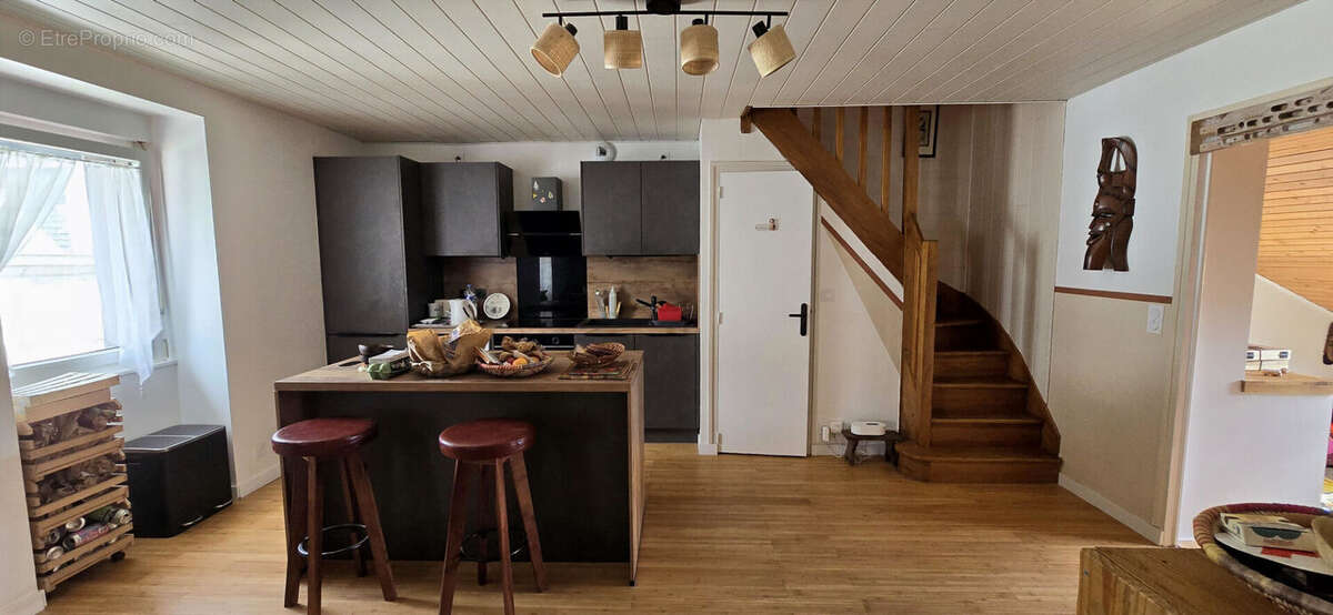 Appartement / Duplex - Concarneau 3 pièces 44 m2 pondéré - 54m² au sol - Hyper centre - photo 4