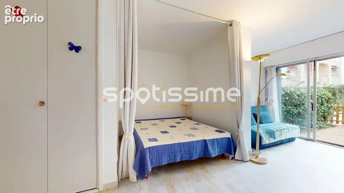 Cap d'Agde  Centre Port  Grand studio cabine en rez-de-jardin avec 22 m² d'extérieur - photo 4