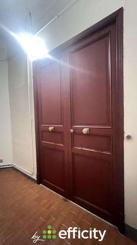 Appartement à MARSEILLE-6E