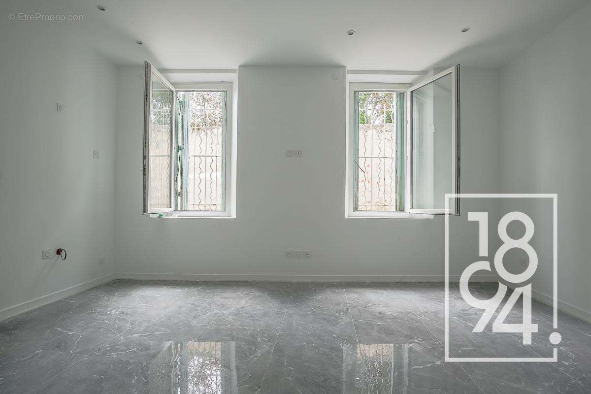 Appartement à MARSEILLE-3E