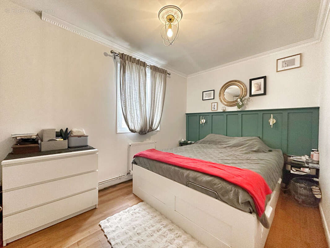 Maison à SAINT-PIERRE-DU-PERRAY