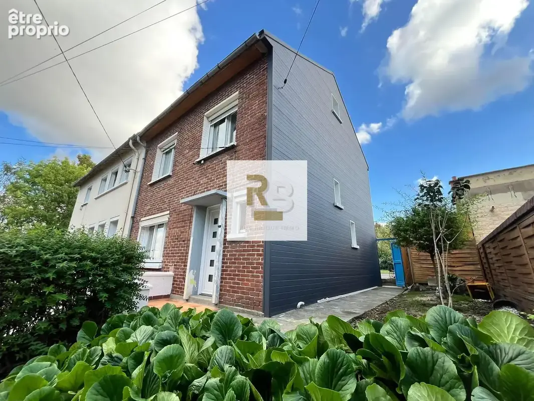 Maison à MERICOURT