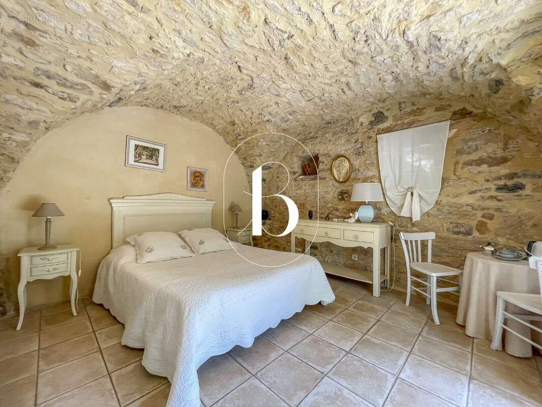 Maison à UZES