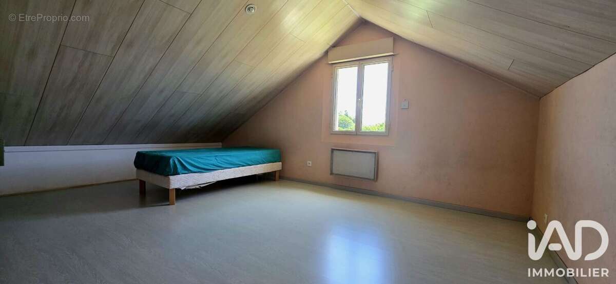 Maison 157 m² à Clessy  - photo 8