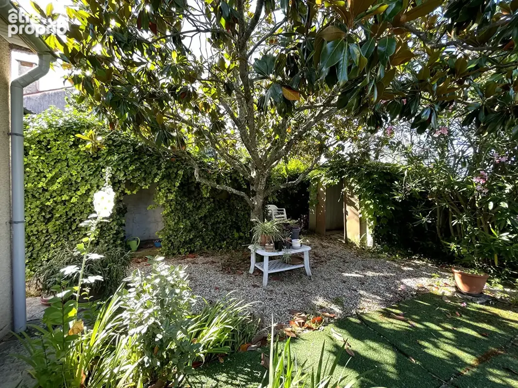 A VENDRE Maison T4 de plain-pied avec véranda, garage. Terrain de 502 m² - photo 2