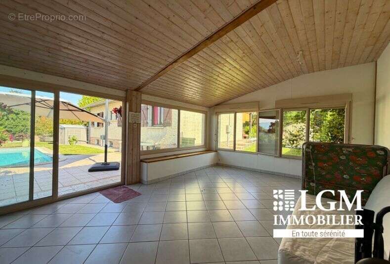 Maison familiale 6 pièces avec piscine et dépendance à La Ville-Dieu-du-Temple - photo 13