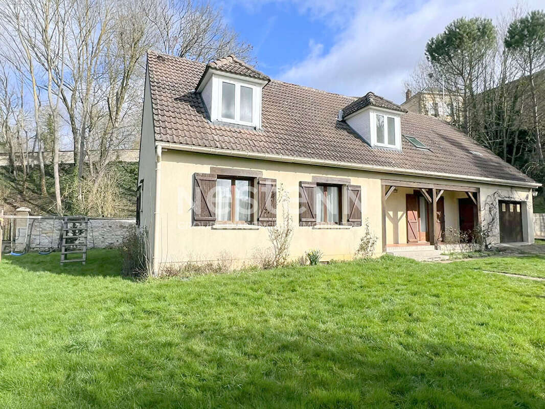 Maison à CHARS