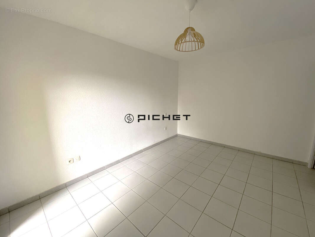 Appartement à MONTUSSAN
