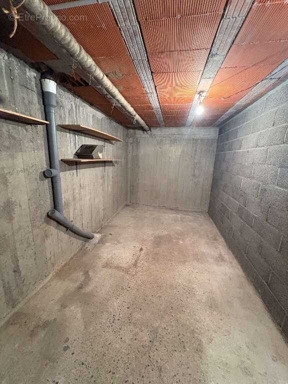 Appartement à ANDREZIEUX-BOUTHEON