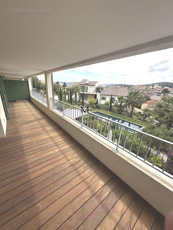 Terrasse ext 20 m2 - Appartement à SAINTE-MAXIME