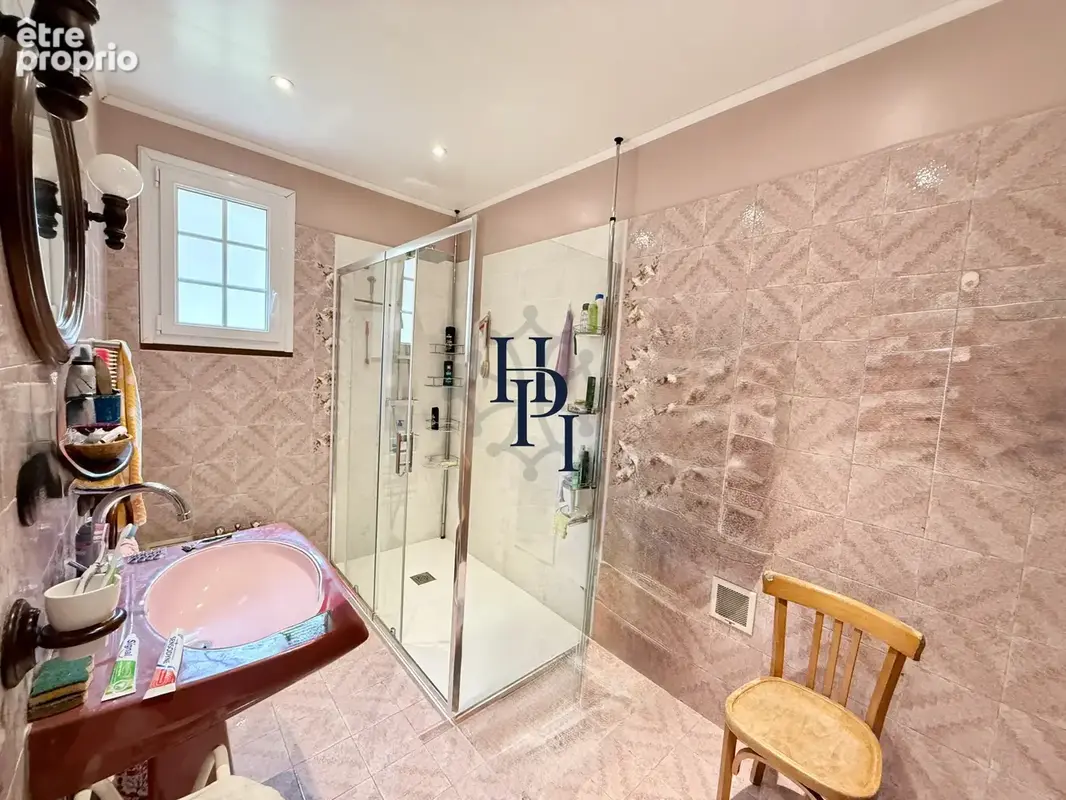 VENTE Maison de 102 m2 sur 4147 m2 de terrain à SAINT-AFFRIQUE - photo 7