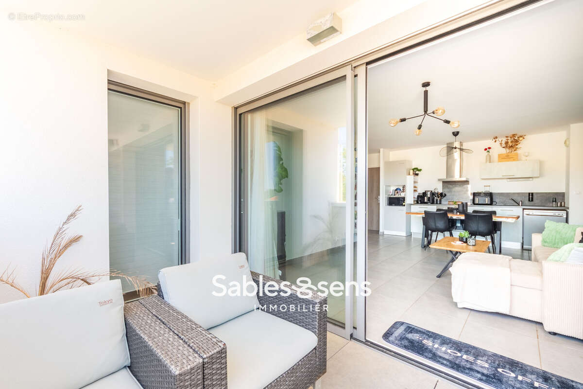 Appartement T3 avec parking et cave sur la commune du Château d'Olonne - photo 8