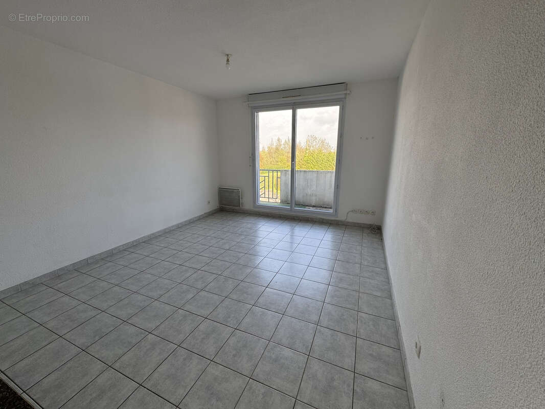 Appartement à LA RIVIERE-SAINT-SAUVEUR