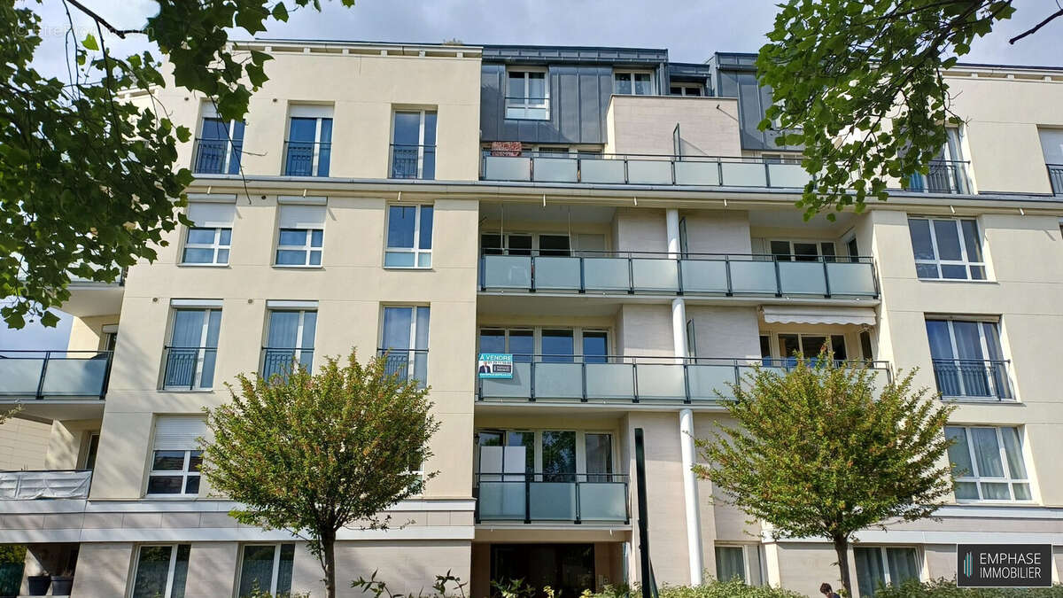 Appartement à CARRIERES-SUR-SEINE