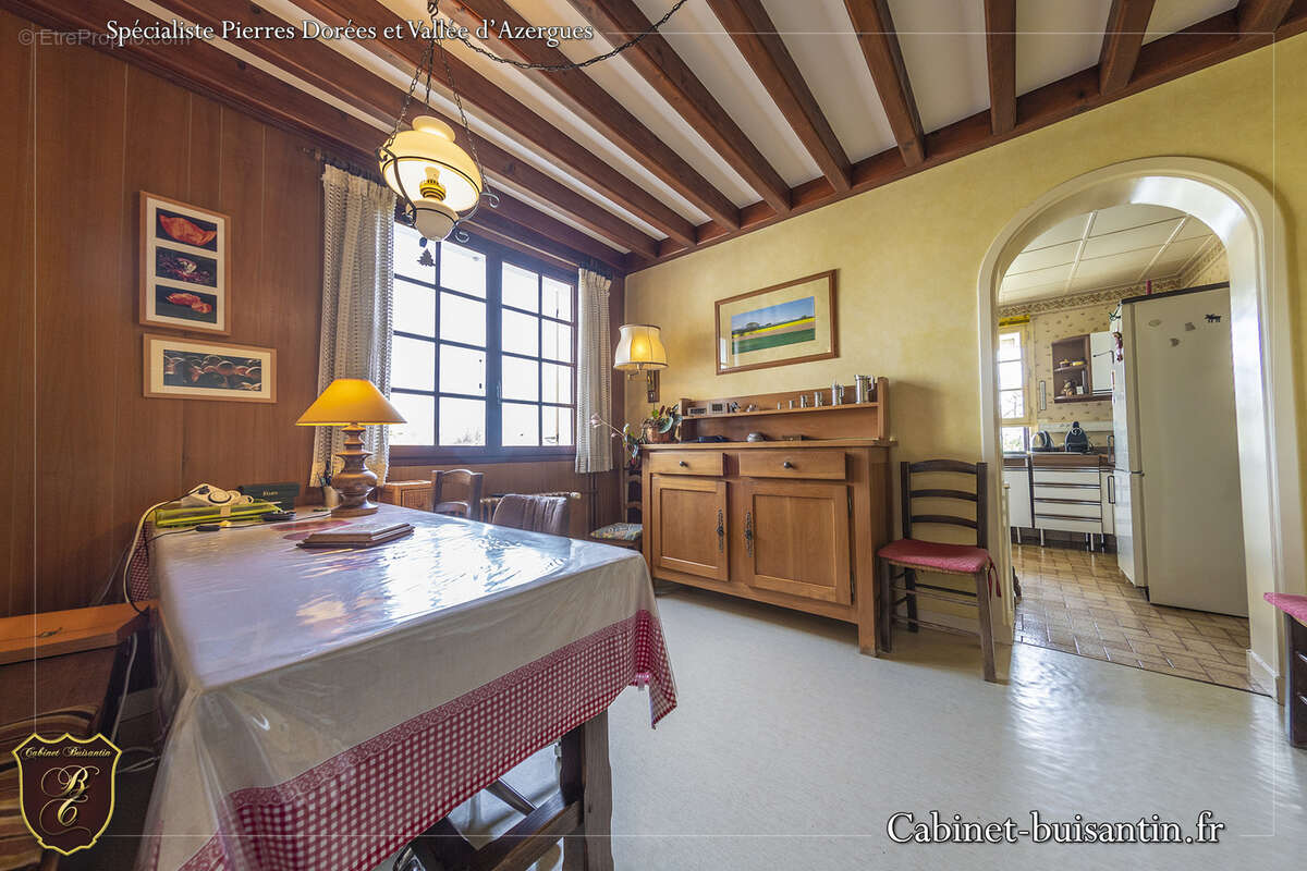 Maison à LIMAS