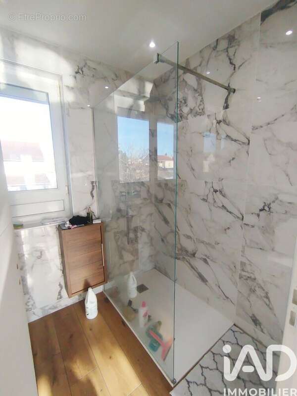 Photo 5 - Maison à MONTLUCON