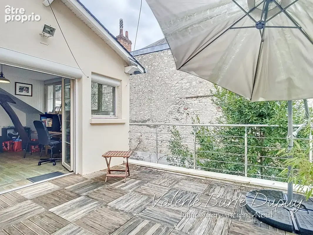 Orléans St Vincent à 15min de la place du Martroi à pied Maison de ville à vendre 5 Chambres avec terrasse arborée et stationnem - photo 16