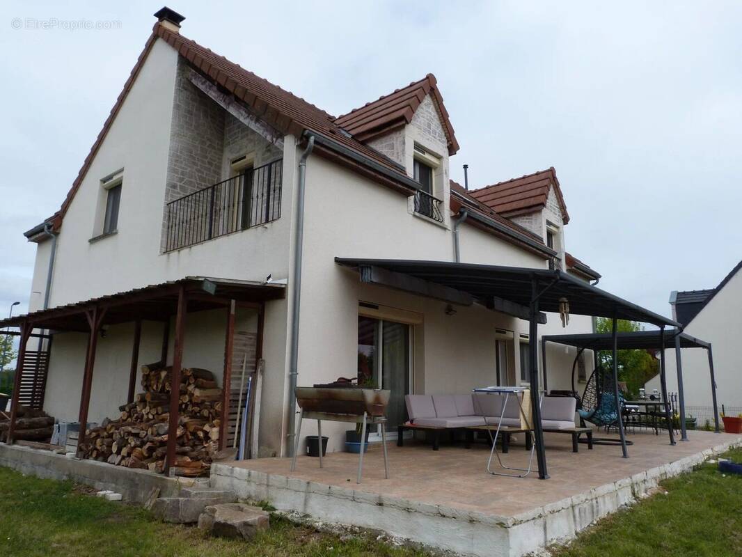 Maison à MERY-SUR-CHER