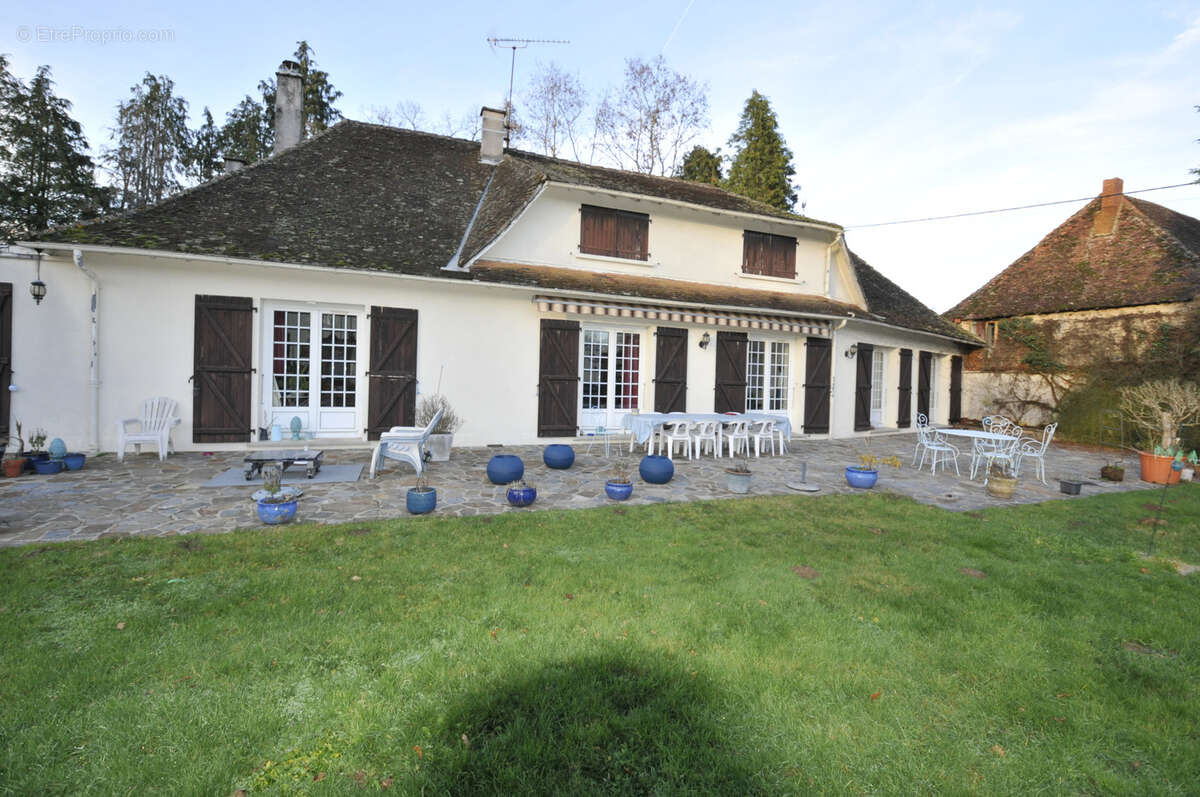 Maison à SAINT-JEAN-LIGOURE