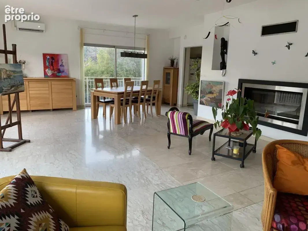 Maison à vendre 9 pièces COLLOBRIERES (83) - photo 5